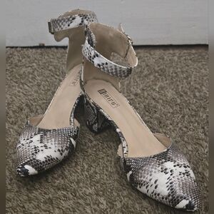 Women's IDIFU Snakeskin Print Heel